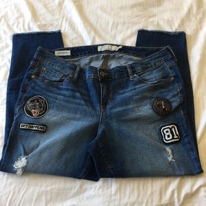 Torrid Boyfriend Jeans Medium Wash W/ Patches 16